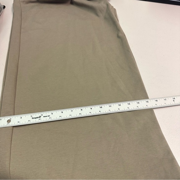 Future Collective | Wide Leg Tan Pants - Picture 6 of 7